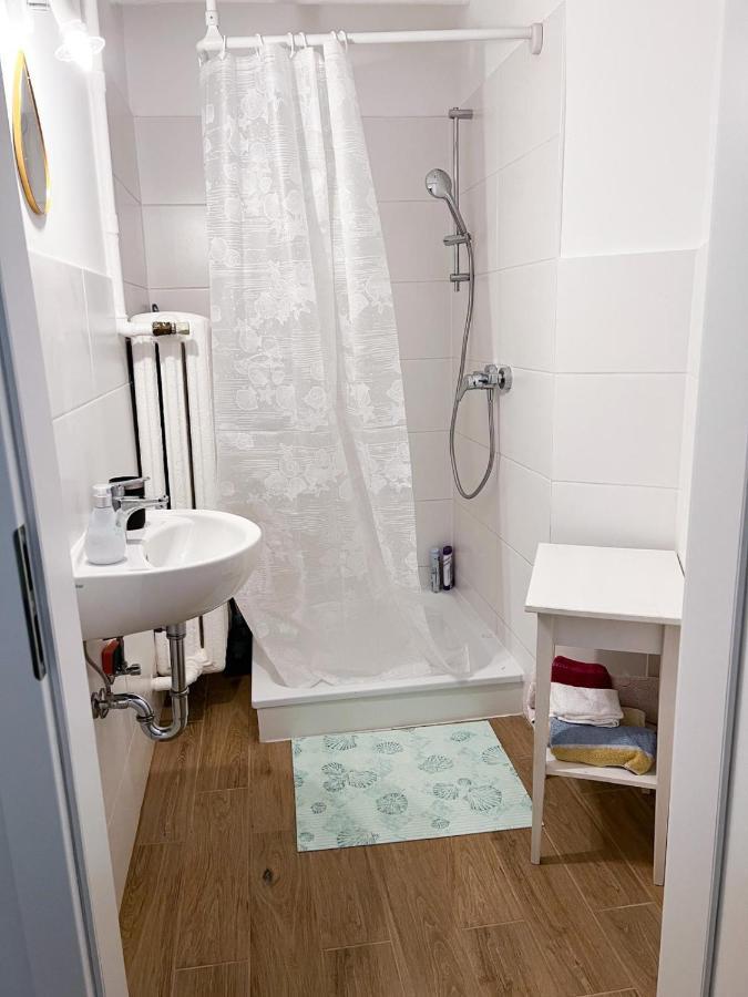 Aventura Flat 3 *
